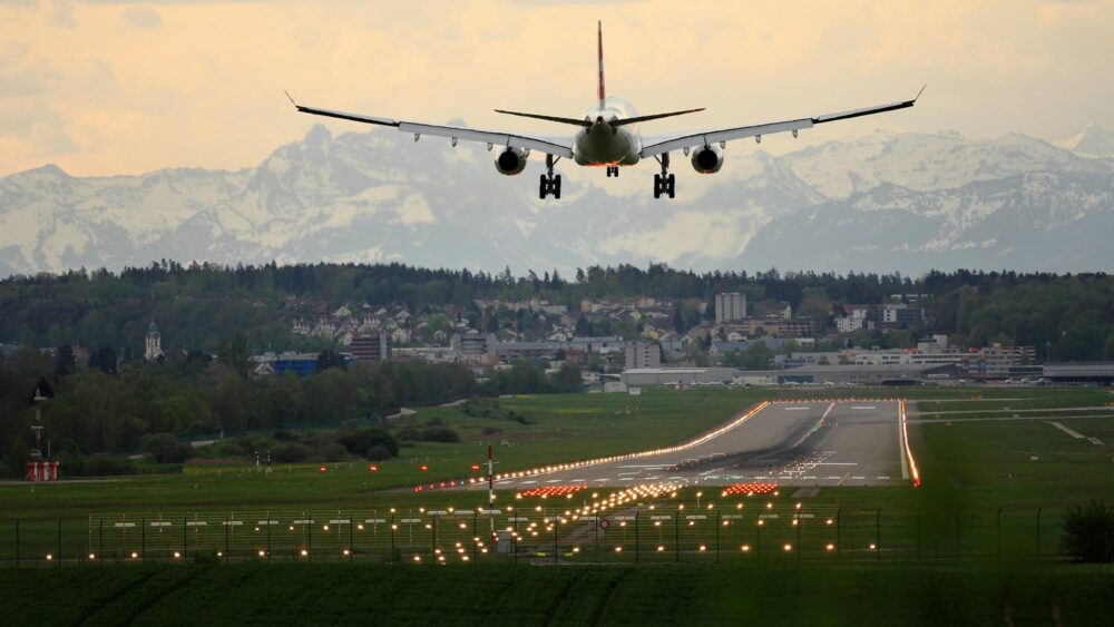 Páginas de aterrizaje efectivas - Imagen: Avión aterrizando
