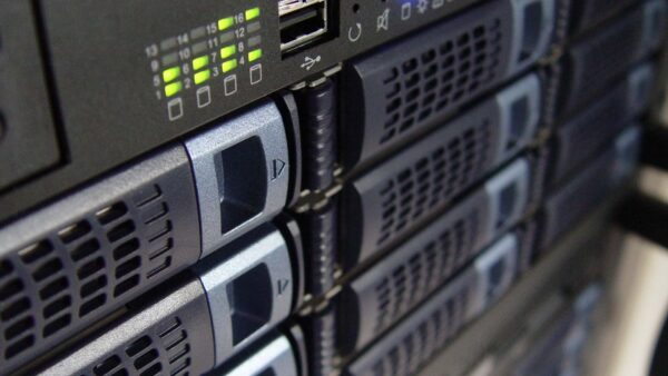 Dedicado, VPS, compartido: Elige el hosting ideal para tu proyecto